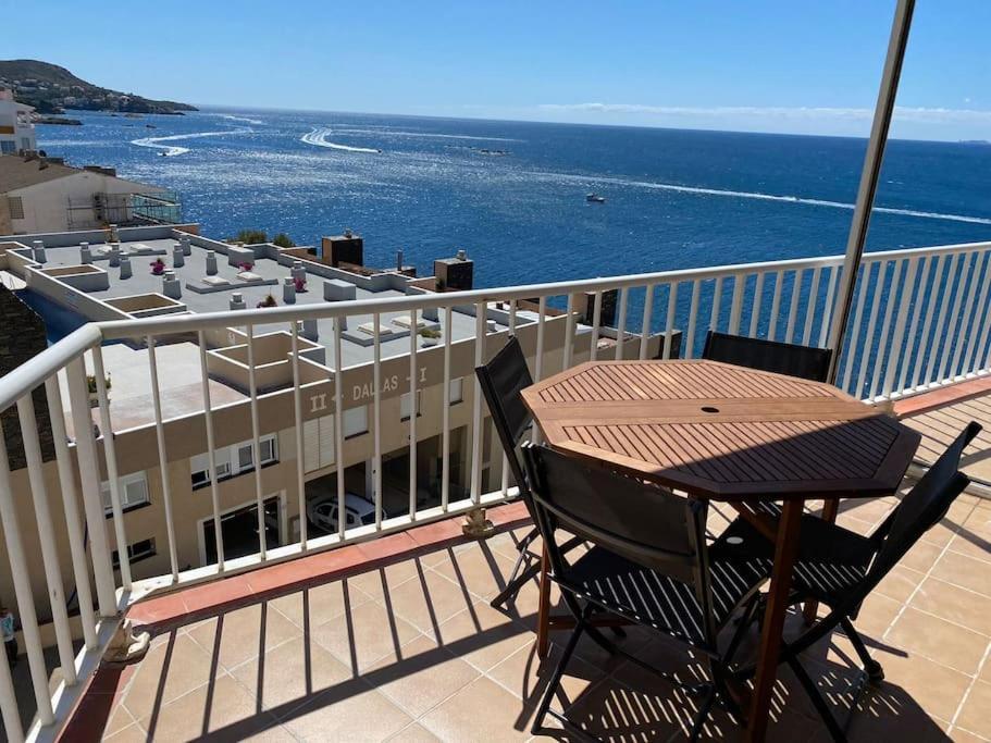 Apartamento Tres Habitaciones Con Vistas Al Mar En Roses Exteriér fotografie