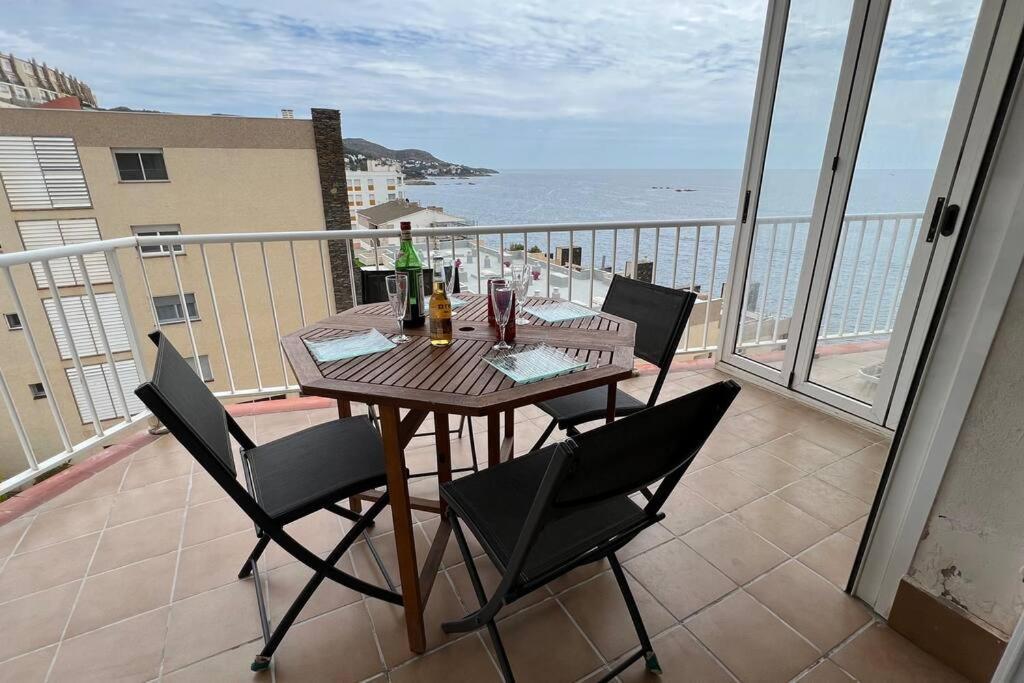 Apartamento Tres Habitaciones Con Vistas Al Mar En Roses Exteriér fotografie